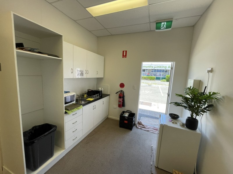 Shop 4/11 Herbert Street, Gladstone QLD 4680