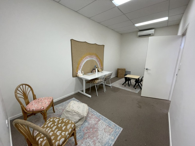 Shop 4/11 Herbert Street, Gladstone QLD 4680