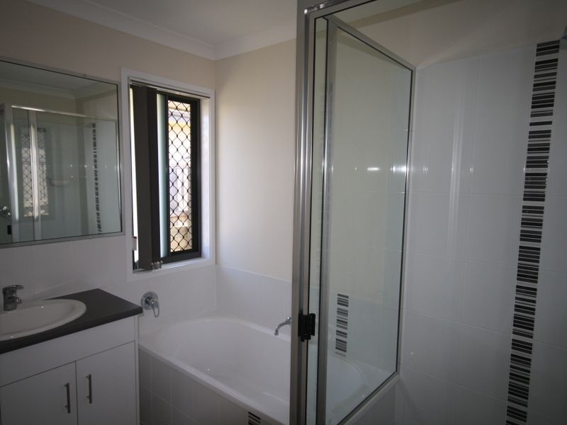 21 Bottlebrush Drive, Kirkwood QLD 4680