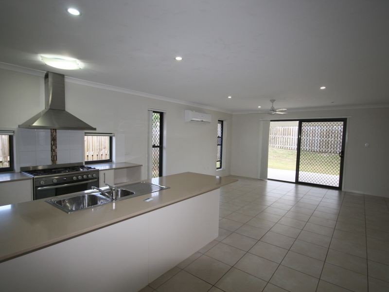 6 Kilby Road, Kirkwood QLD 4680