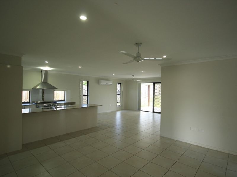 6 Kilby Road, Kirkwood QLD 4680