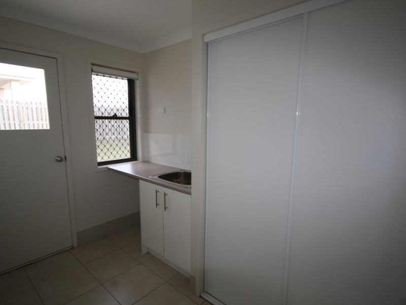 6 Kilby Road, Kirkwood QLD 4680