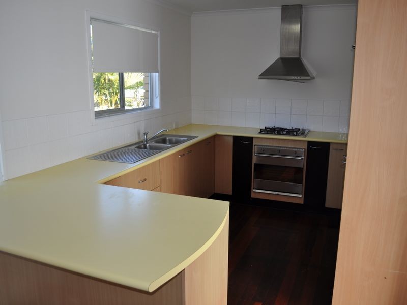 21 Cockatoo Drive, New Auckland QLD 4680