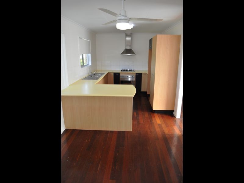 21 Cockatoo Drive, New Auckland QLD 4680