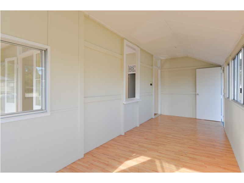 9 Eden Street, South Gladstone QLD 4680