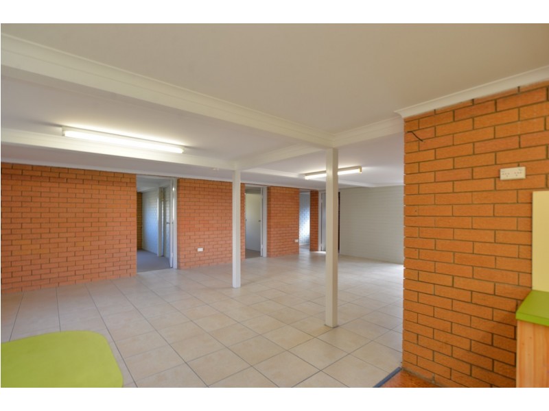 9 Eden Street, South Gladstone QLD 4680