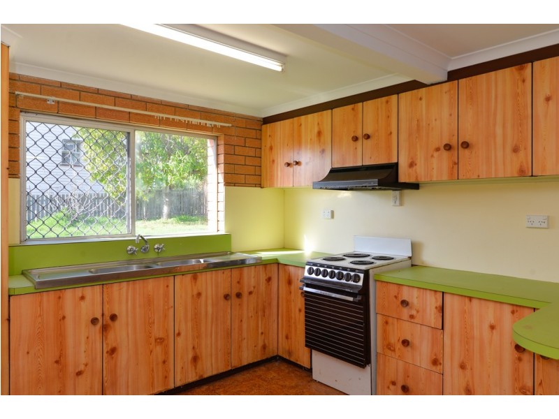 9 Eden Street, South Gladstone QLD 4680