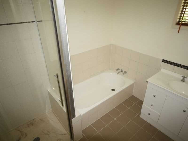 30 Venus Street, Telina QLD 4680