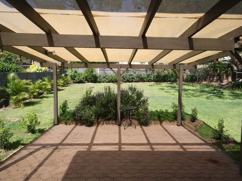 30 Venus Street, Telina QLD 4680