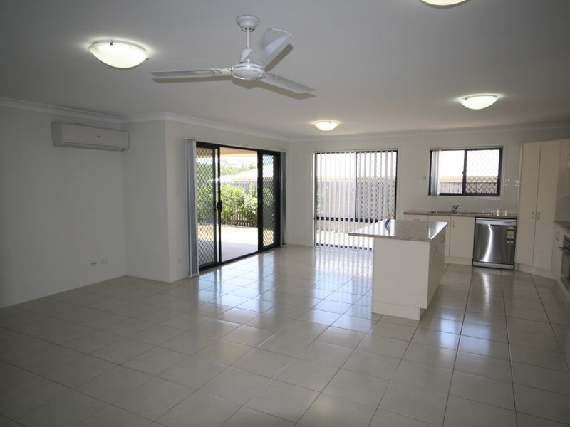 14 Woodland Court, Kirkwood QLD 4680