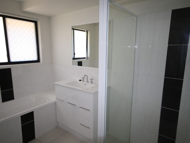 14 Woodland Court, Kirkwood QLD 4680