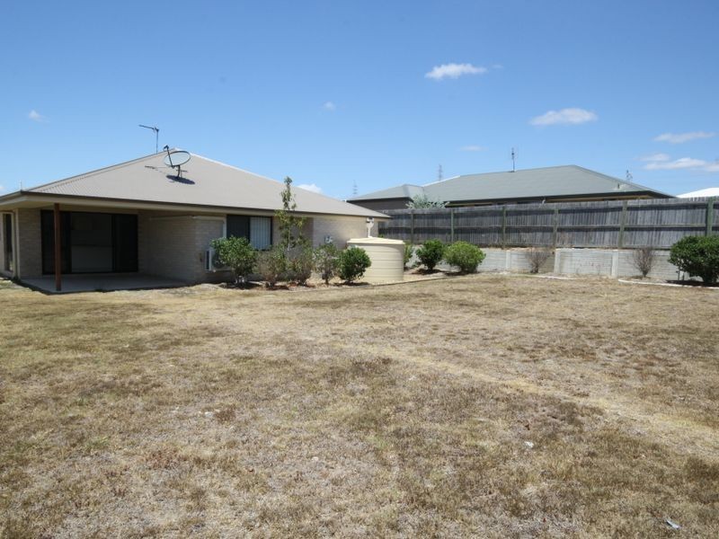 14 Woodland Court, Kirkwood QLD 4680