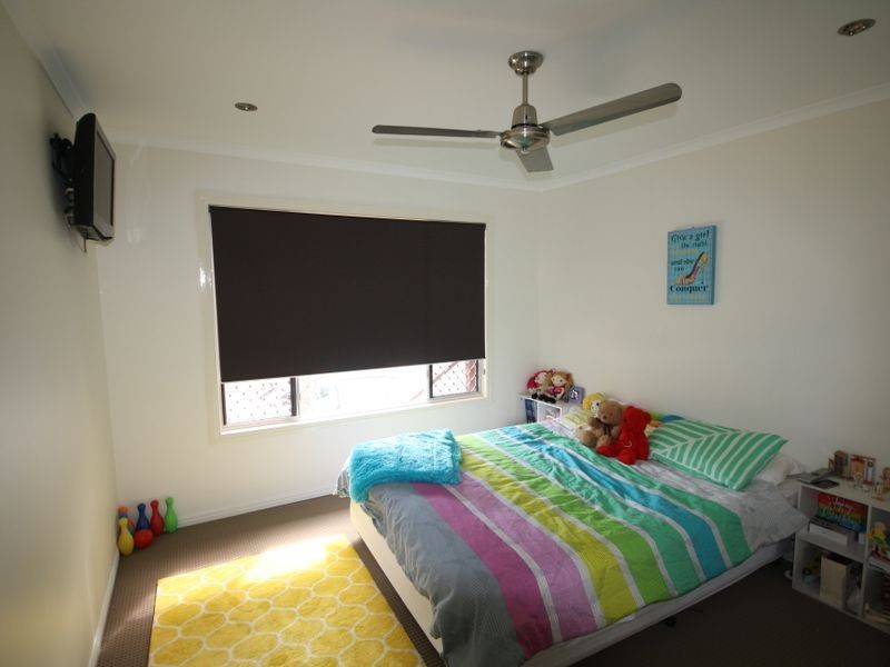 32 Venus Street, Telina QLD 4680