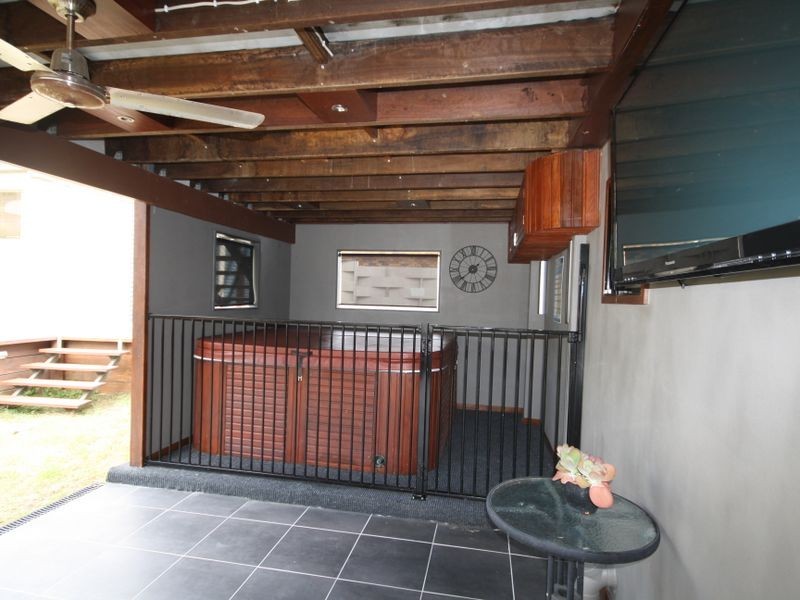 32 Venus Street, Telina QLD 4680