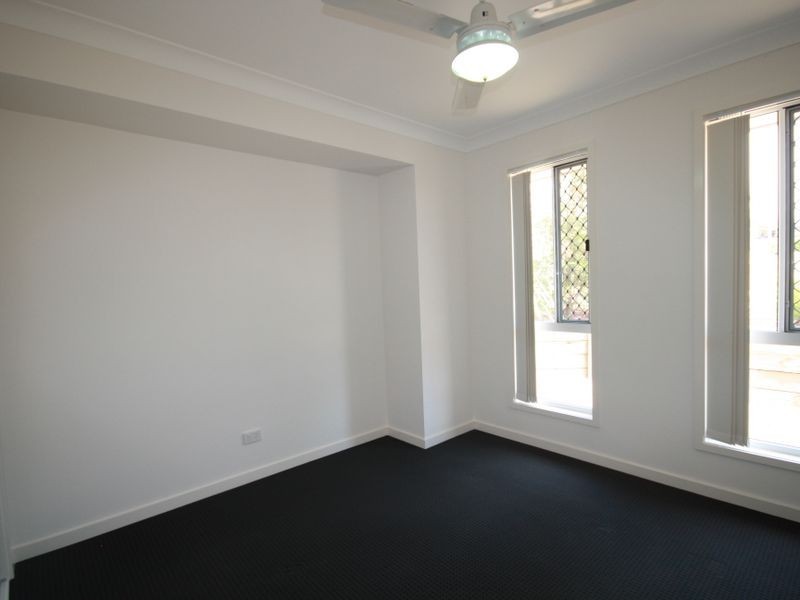 1 Isla Court, New Auckland QLD 4680