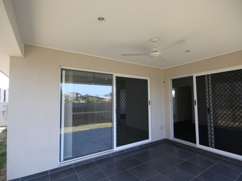 1 Isla Court, New Auckland QLD 4680