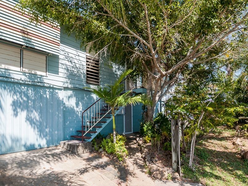 10 Geraldine Street, West Gladstone QLD 4680