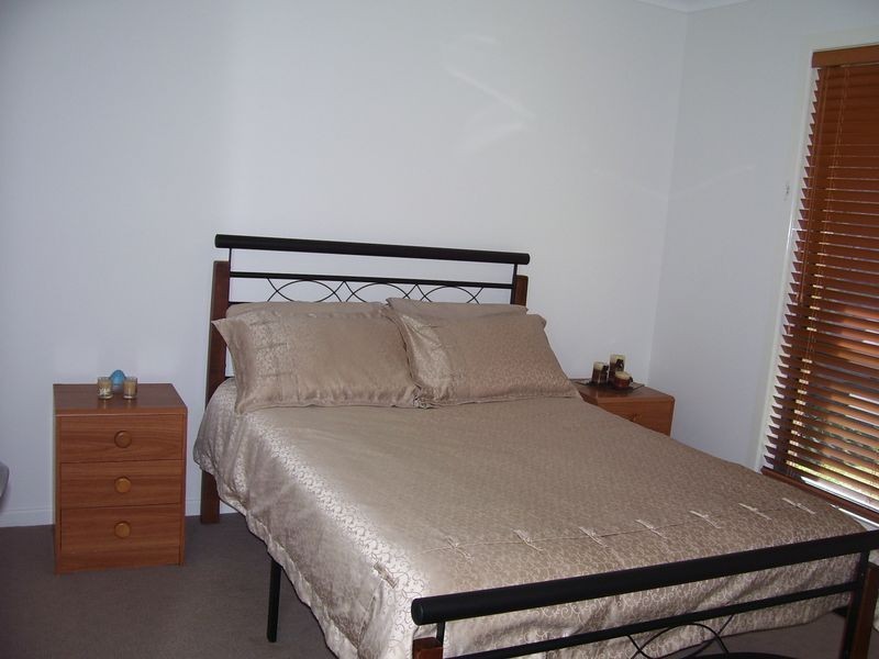 24 Larcom Rise, West Gladstone QLD 4680