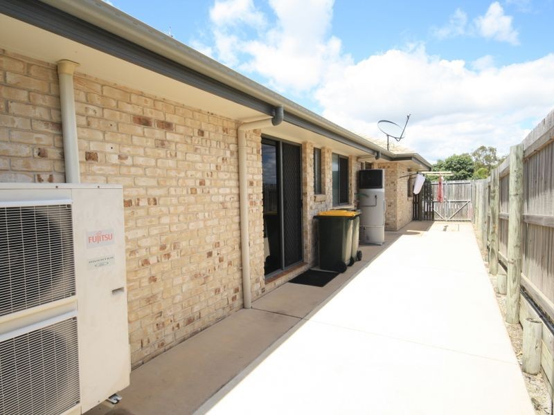 24 Larcom Rise, West Gladstone QLD 4680