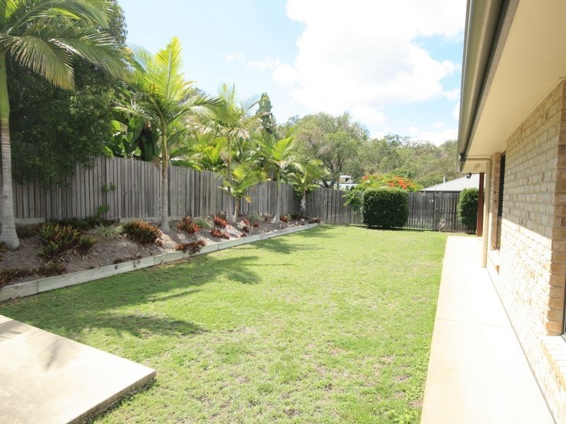 24 Larcom Rise, West Gladstone QLD 4680