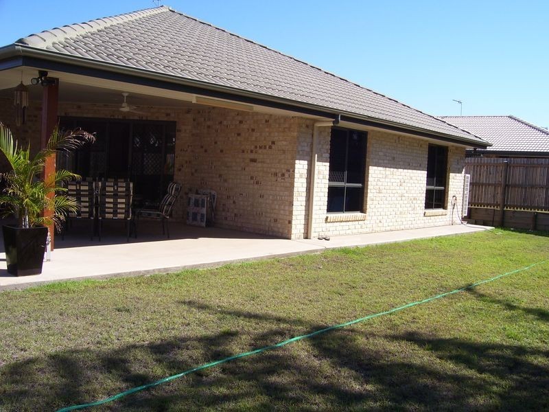 24 Larcom Rise, West Gladstone QLD 4680