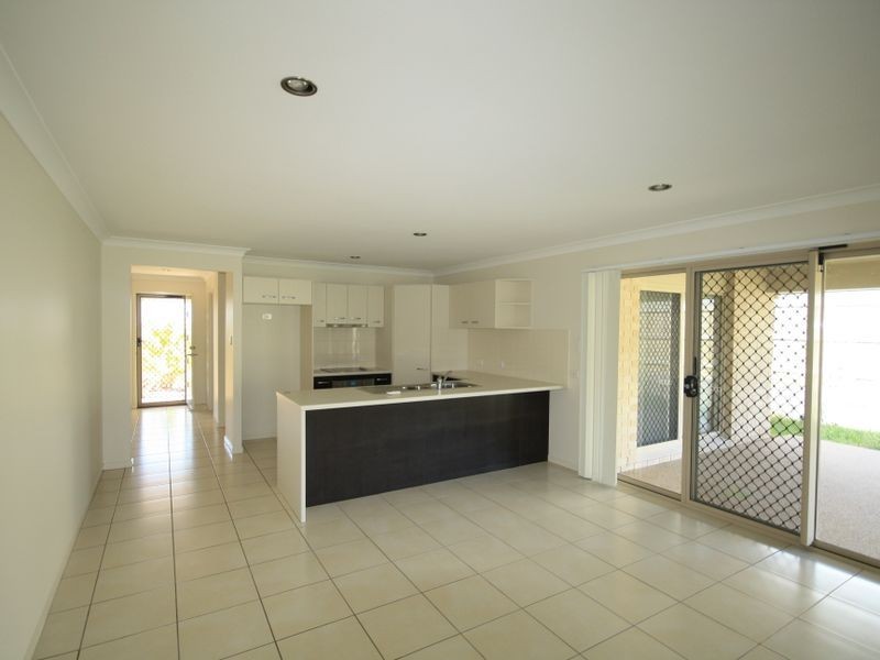 30 Broadwater Place, New Auckland QLD 4680