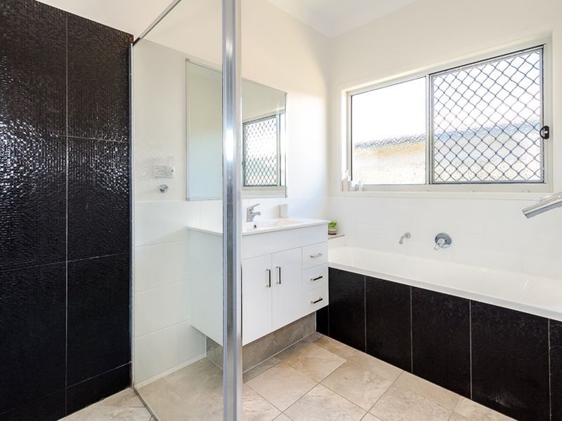 22 Tulipwood Circuit, Boyne Island QLD 4680