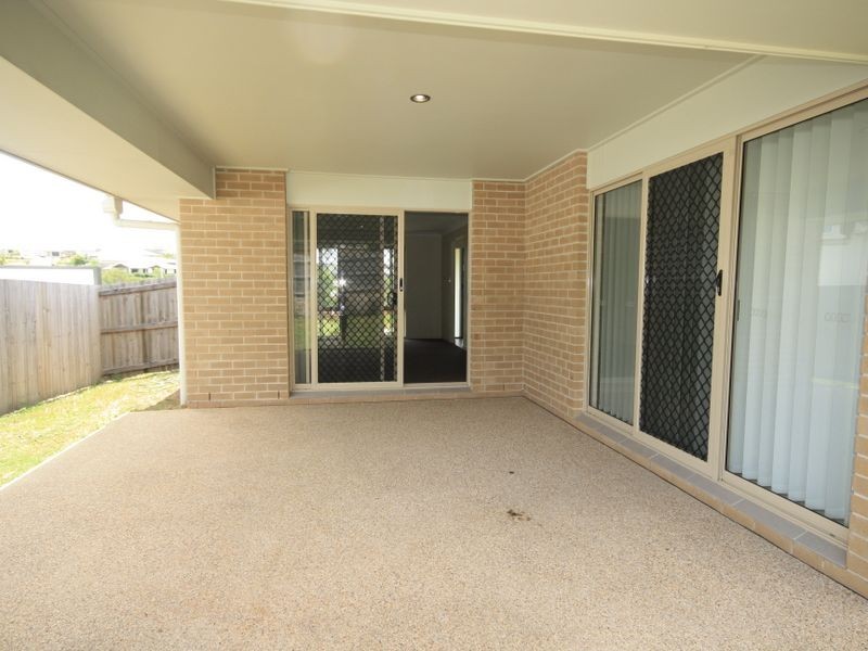 5 Kakadu Way, New Auckland QLD 4680