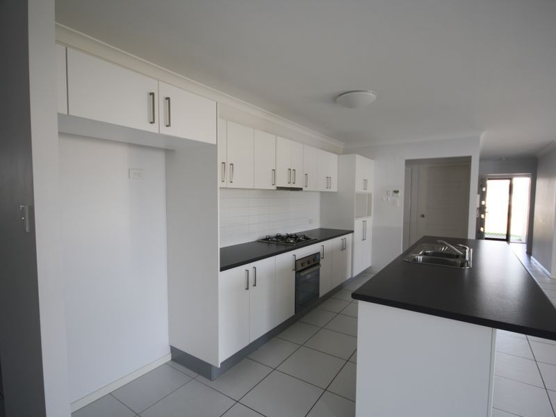1 Orchard Drive, Kirkwood QLD 4680