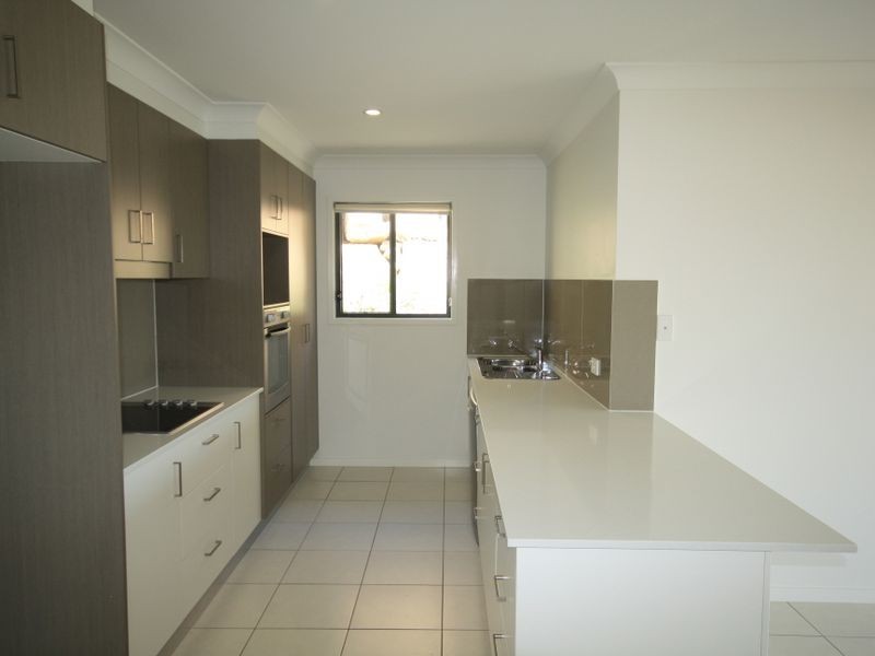 Unit 2/34 Blaxland Court, Glen Eden QLD 4680