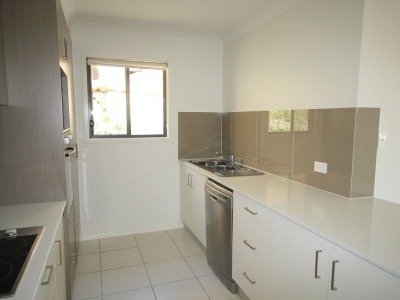 Unit 2/34 Blaxland Court, Glen Eden QLD 4680