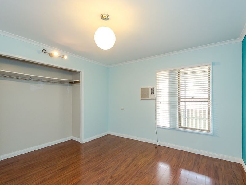 25 Charles Street, West Gladstone QLD 4680