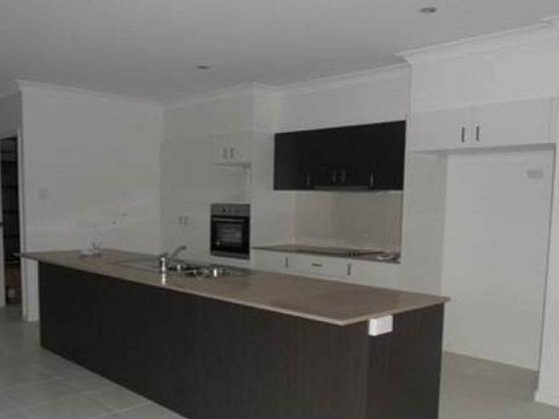 4 Wentworth Place, Glen Eden QLD 4680