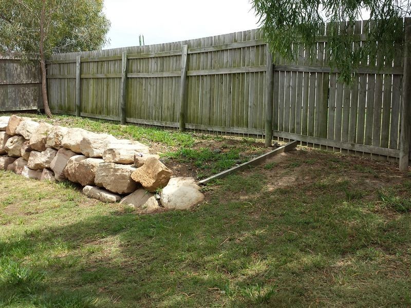 4 Wentworth Place, Glen Eden QLD 4680