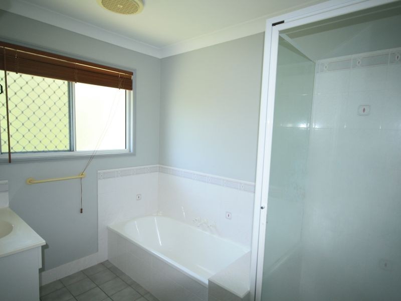 3 Lakefield Court, South Gladstone QLD 4680