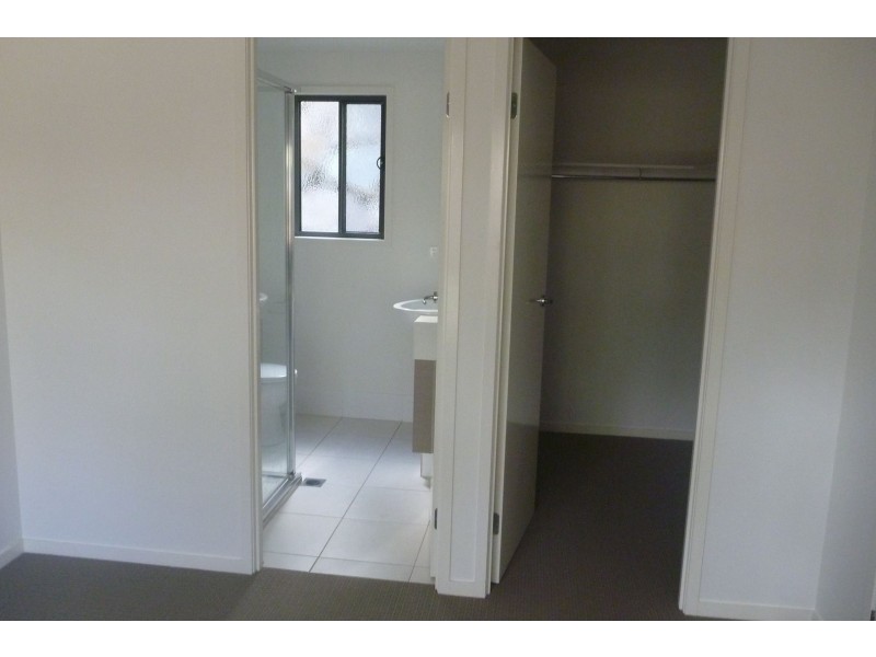 Unit 1/34 Blaxland Court, Glen Eden QLD 4680