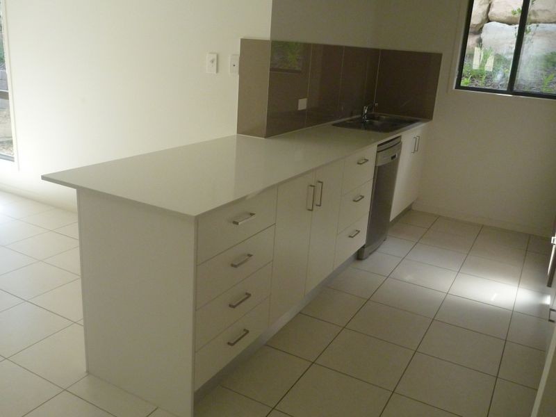 Unit 1/34 Blaxland Court, Glen Eden QLD 4680