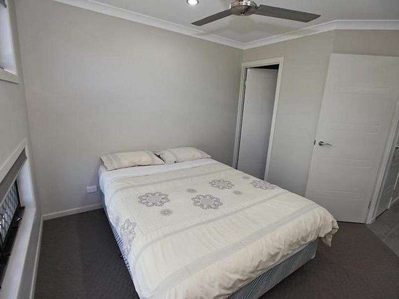 6 Redgum Drive, Kirkwood QLD 4680