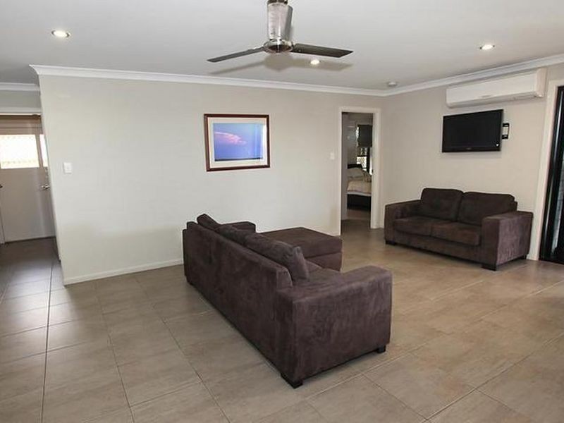 6 Redgum Drive, Kirkwood QLD 4680