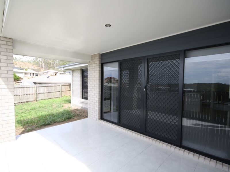 13 Cressbrook Street, Clinton QLD 4680
