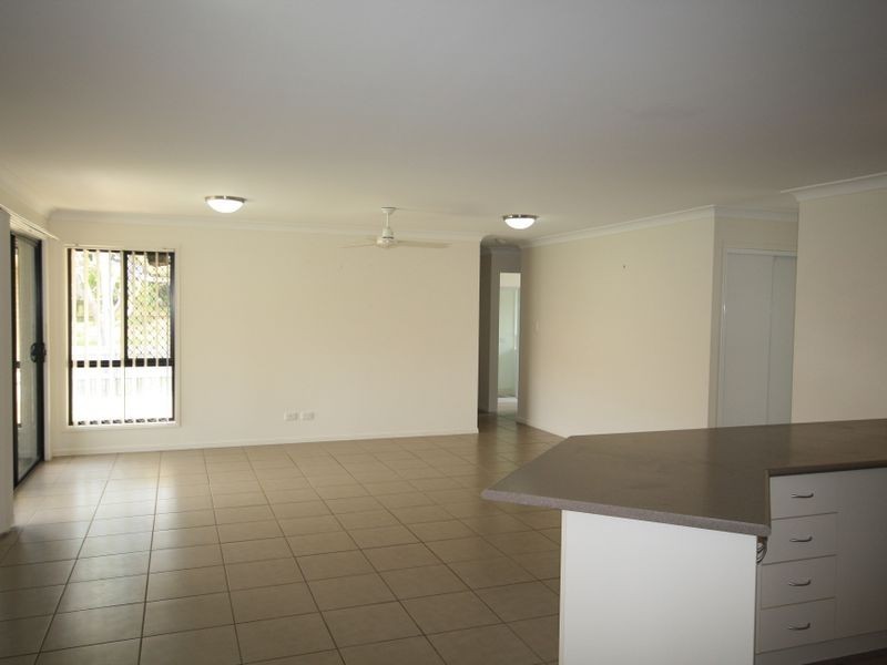 18 Dean Street, Glen Eden QLD 4680