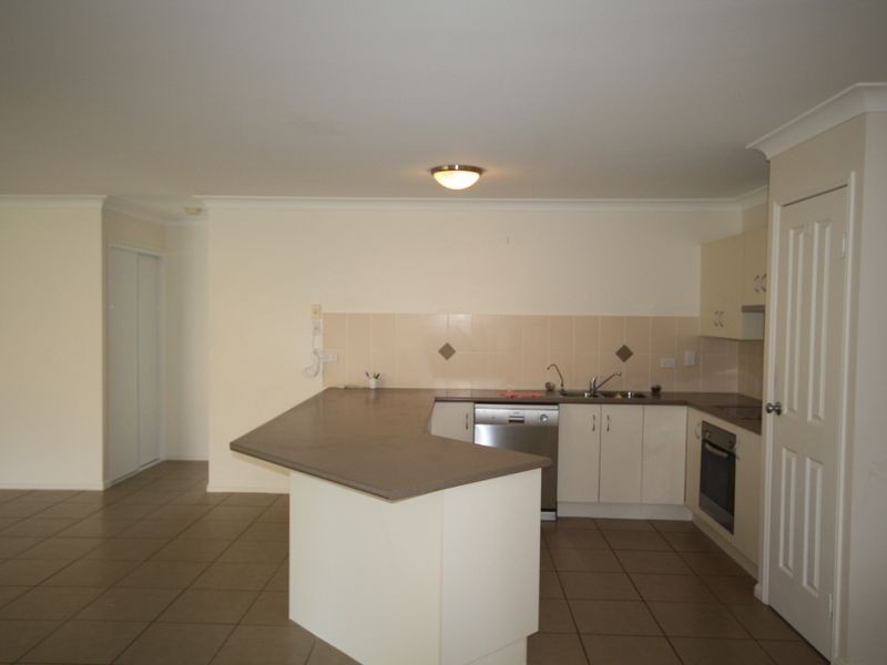 18 Dean Street, Glen Eden QLD 4680