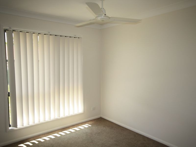 18 Dean Street, Glen Eden QLD 4680