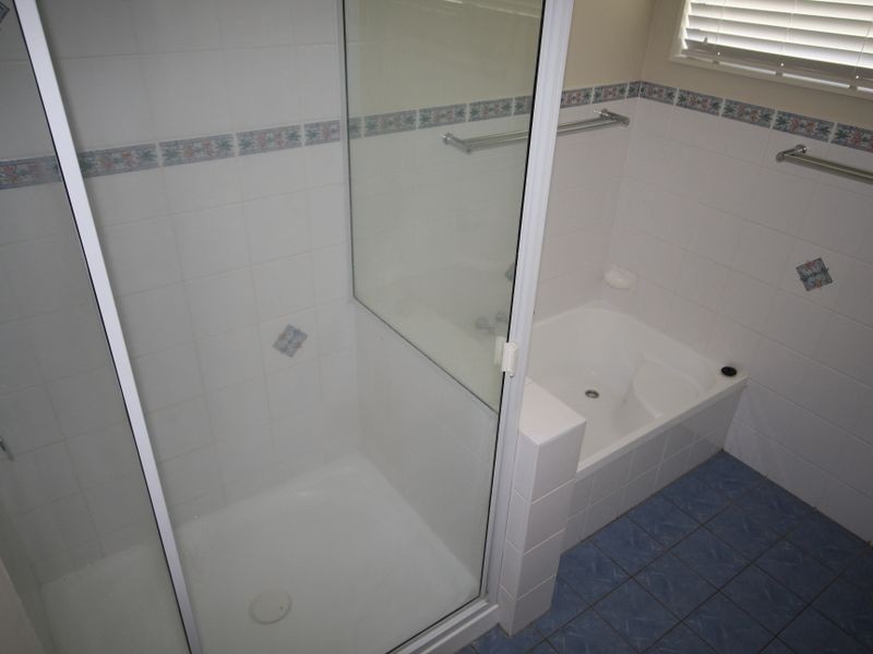 8 Irwin Close, Sun Valley QLD 4680