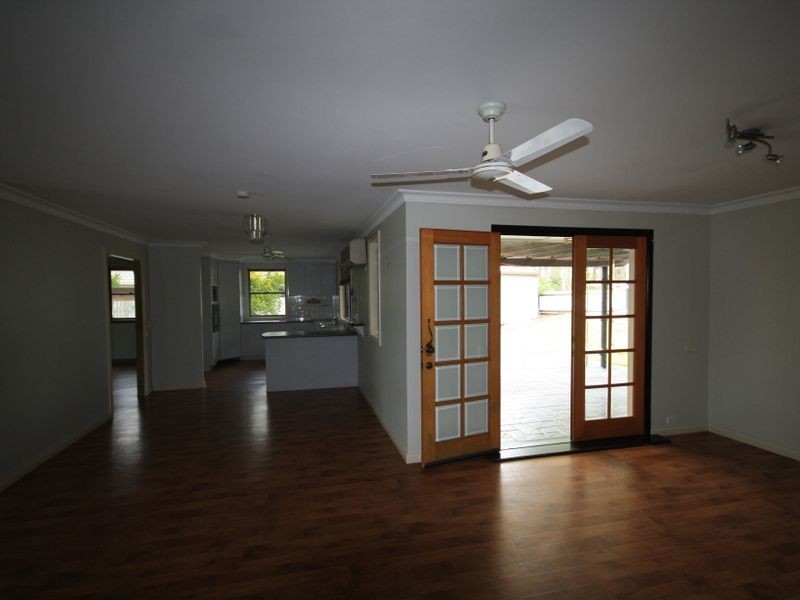 10 Bangalow Close, Clinton QLD 4680