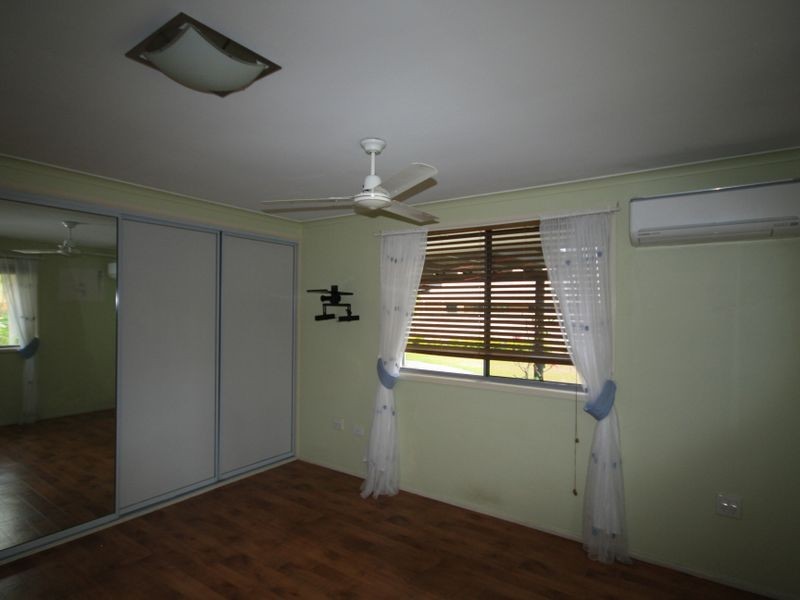 10 Bangalow Close, Clinton QLD 4680