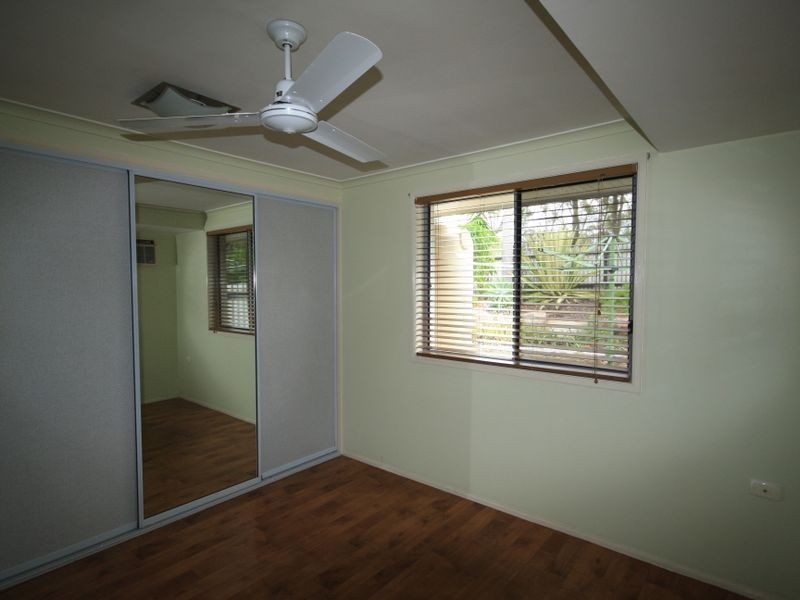 10 Bangalow Close, Clinton QLD 4680