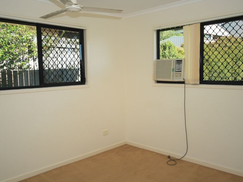 6 Leonie Court, New Auckland QLD 4680