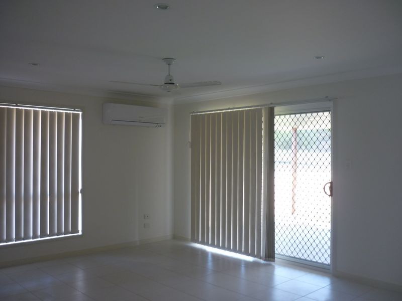 54 Briffney Street, Kirkwood QLD 4680