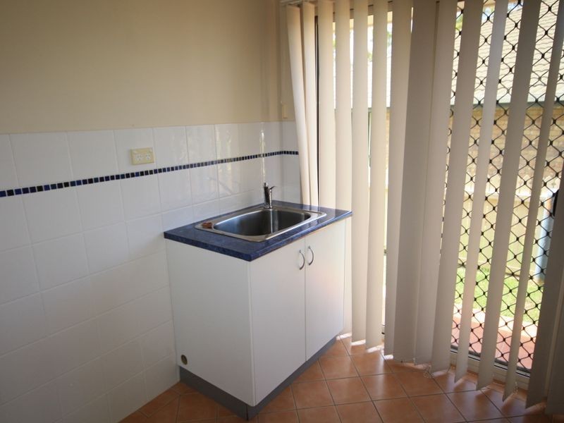 3 Hillview Place, New Auckland QLD 4680